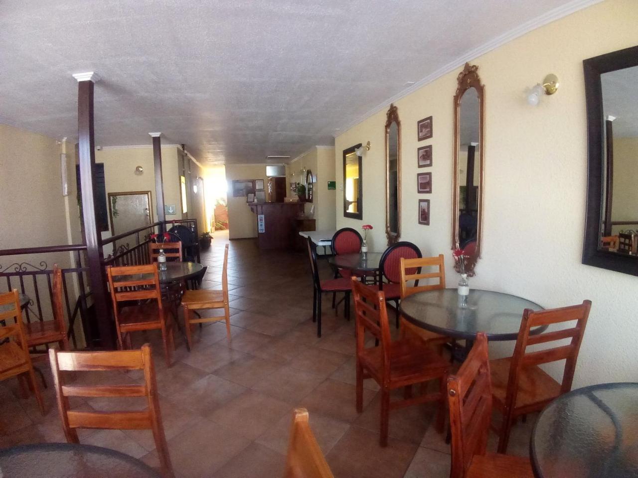 Inti Hotel Combarbala Buitenkant foto